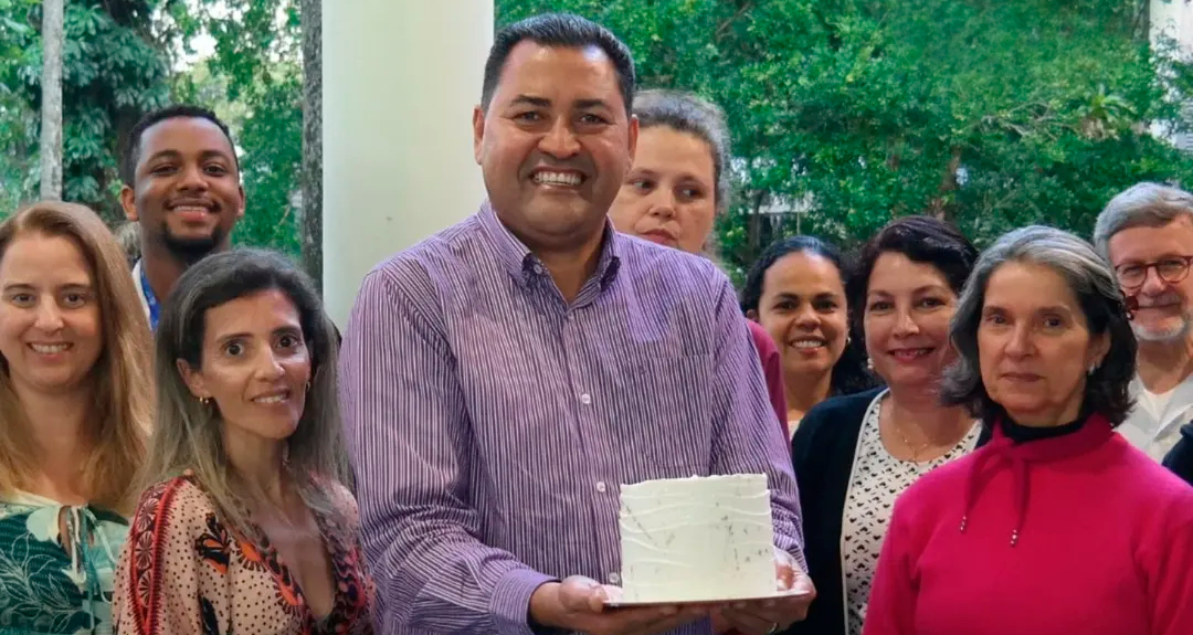 Foto do Grupo em comemoração ao Primeiro ano do Pe. Washington Paranhos, S.J.